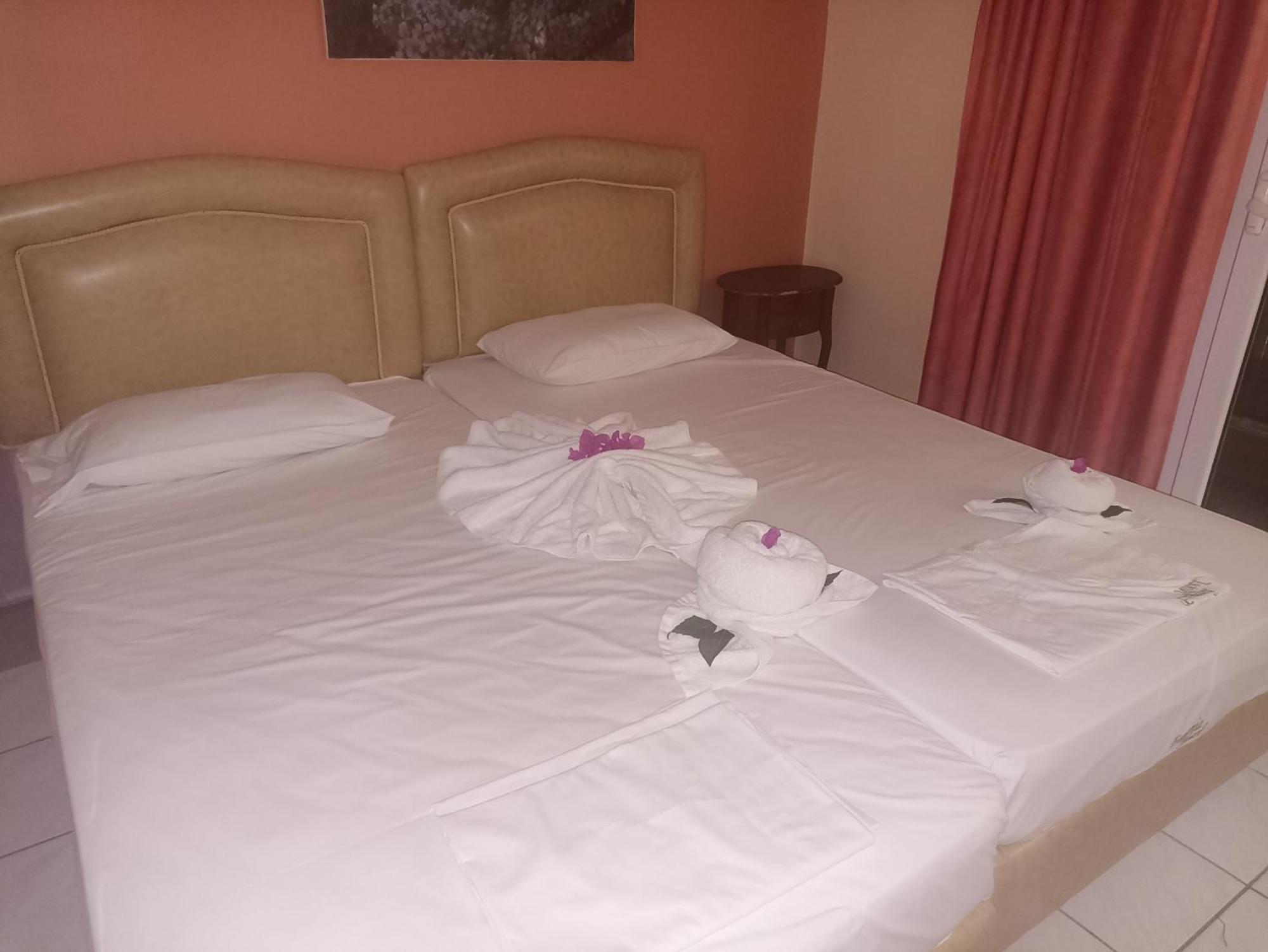 Laganas Beach Hotel Habitación foto